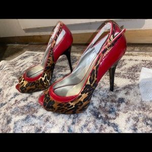 Guess Open Toe High Hell Pumps Red / Cheetah Print Size W 8